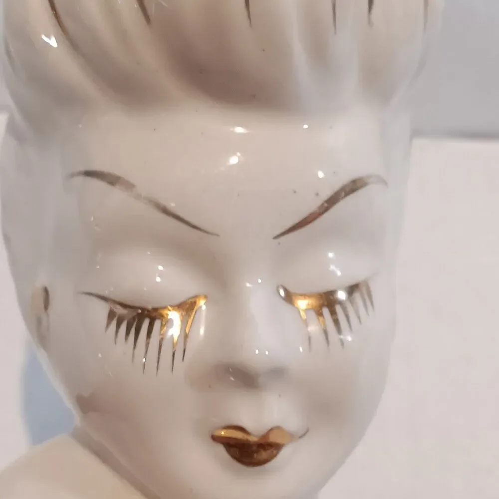 Vintage Glamour Girl Porcelain Head Vase-1950s-Applied Rose-Gold Accents - Picture 9 of 10